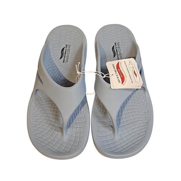 *NEW* Skechers GO Recover Arch Fit Flip Flops Sandals Blue Women’s Size 7 - Picture 1 of 5